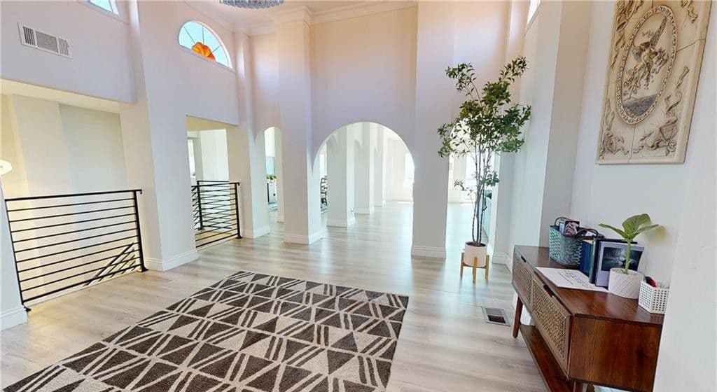 Public listing photograph of 3911 Calle Andalucia