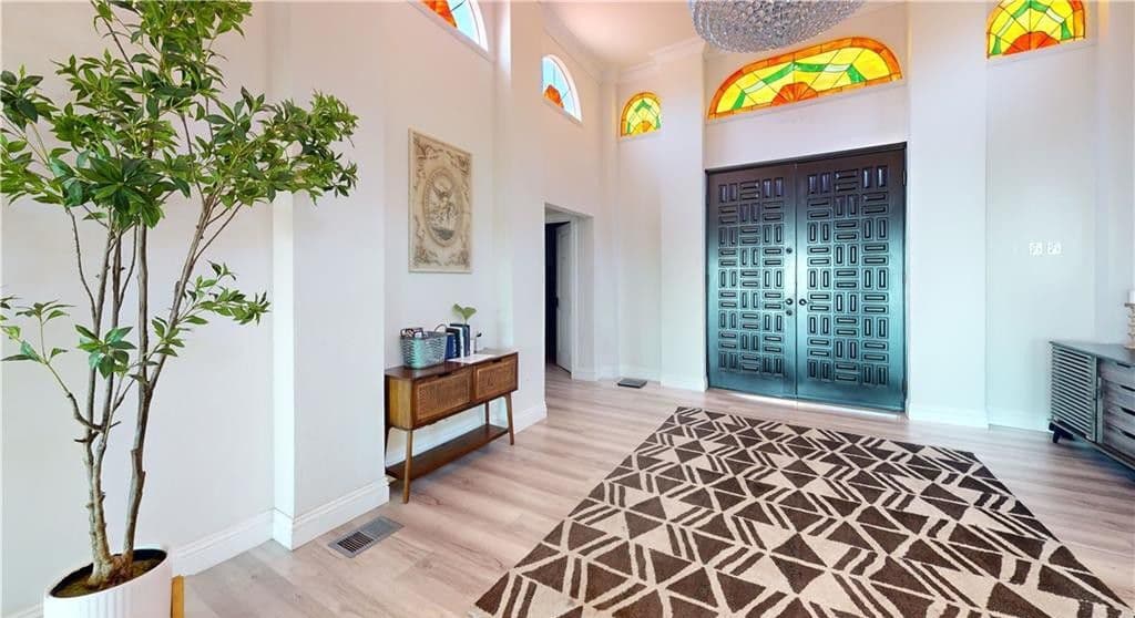 Public listing photograph of 3911 Calle Andalucia